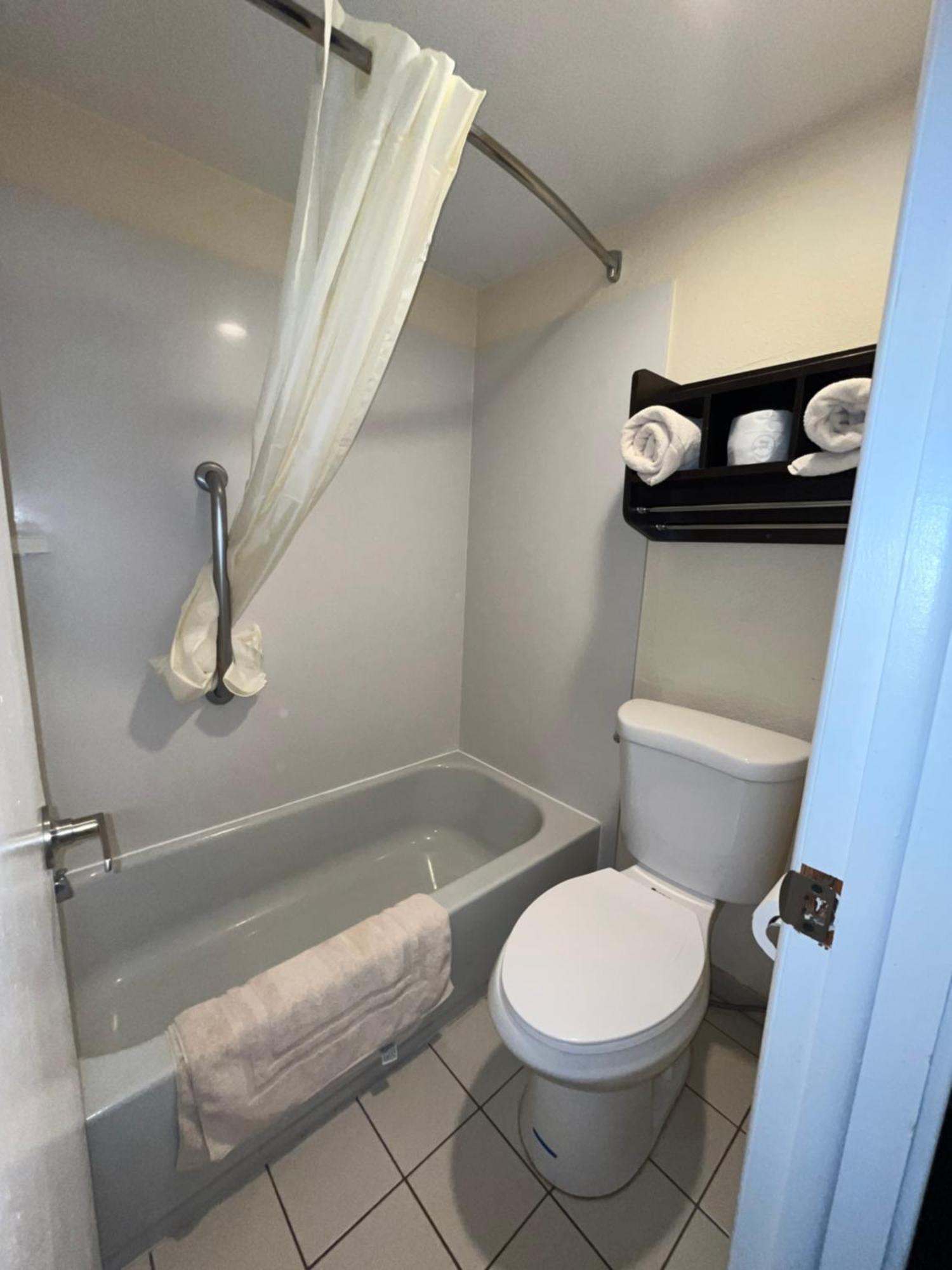 Oregon Trail Inn And Suites Lakeview Bagian luar foto