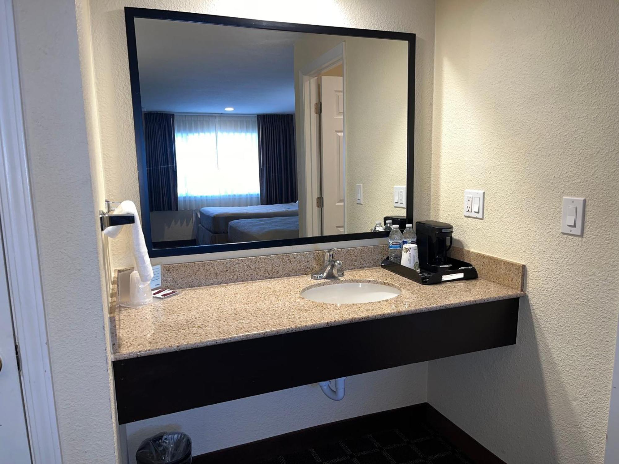 Oregon Trail Inn And Suites Lakeview Bagian luar foto